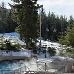 Woodrun Lodge 302 | Large Condo W/ Shared Heated Pool & Large Hot Tub